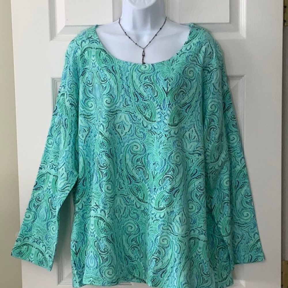 Green Top By Alexa Rae NWT - Picture 8 of 10